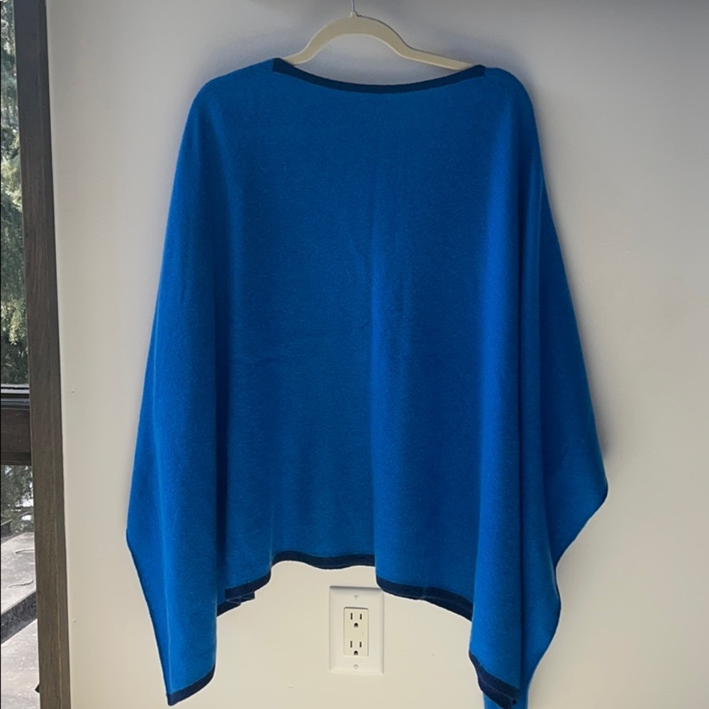 J McLaughlin blue cashmere pinch wrap o/s